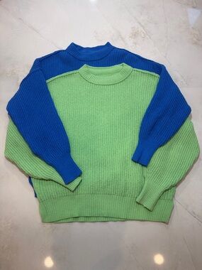 aerie Lot of Two Crewneck Sweaters in Blue and Green